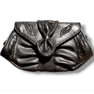 BAGS BY SYLVIA VINTAGE LEATHER CLUTCH BAG